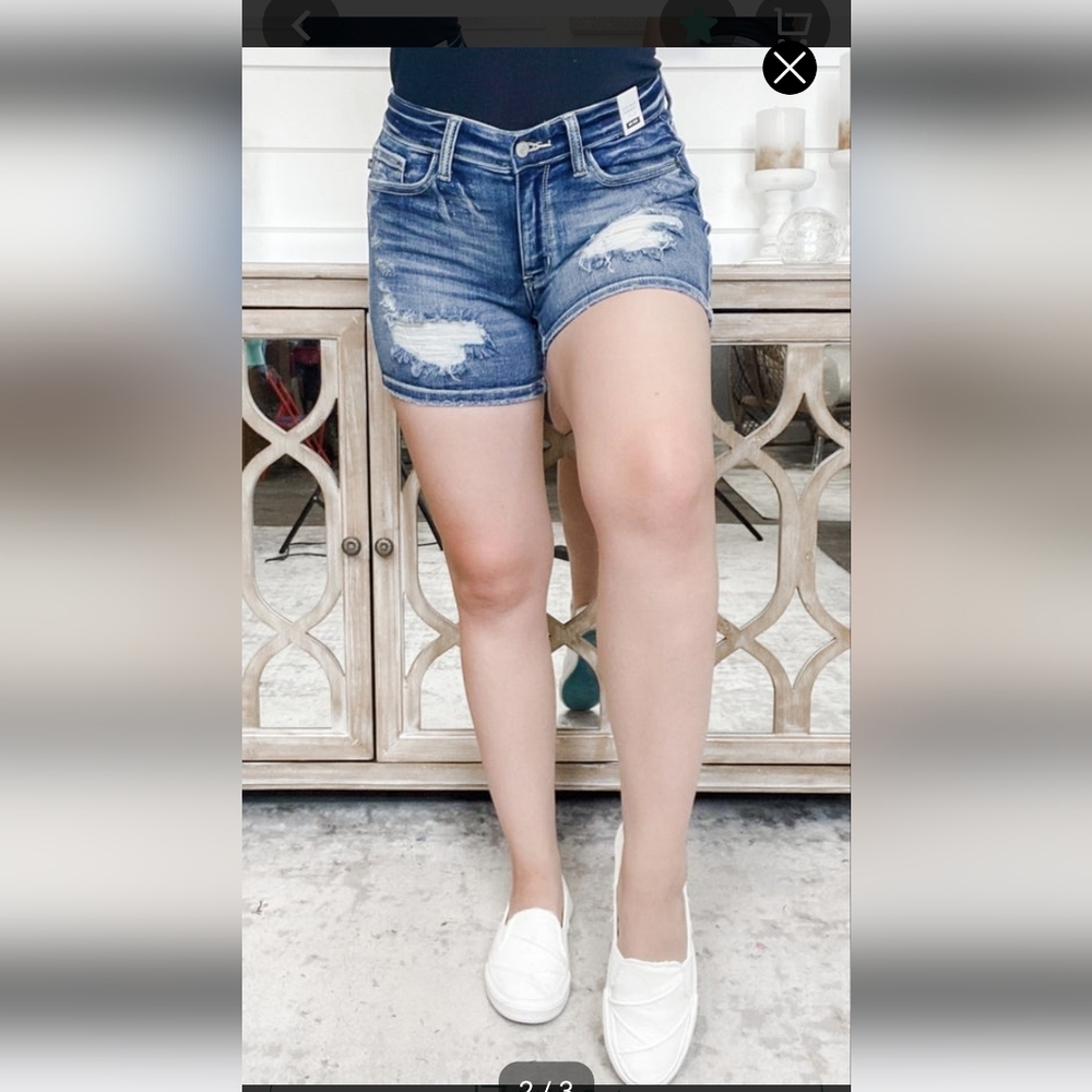 Judy Blue Mid Rise Denim Jean Shorts Distressed JB15208